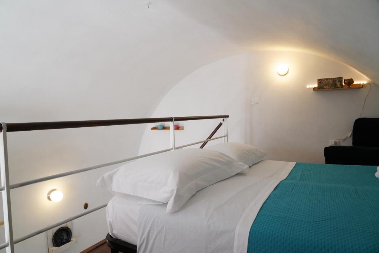Casetta Particolare - Nel Cuore Di Ostuni Bagian luar foto